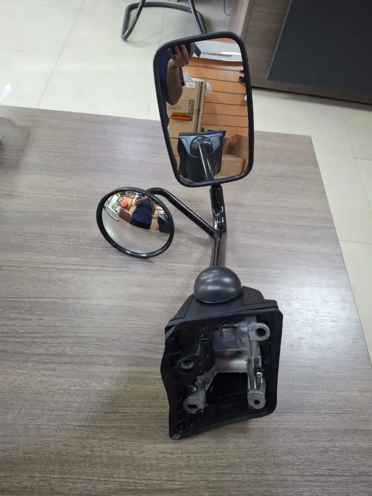 [COA18-1051R] DOOR MIRROR RH COASTER 18-22 WITH ARM